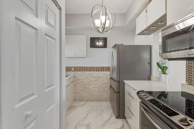 3730 CADBURY CIRCLE 631, Venice, FL 34293