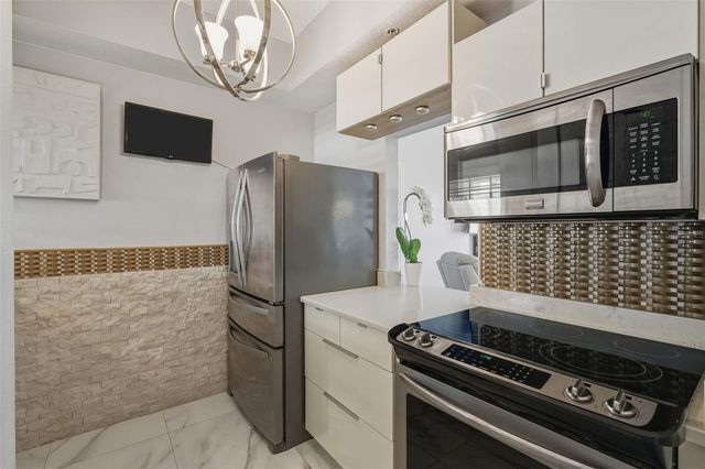 3730 CADBURY CIRCLE 631, Venice, FL 34293