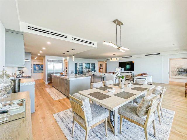 13925 Old Coast RD 1104, Naples, FL 34110