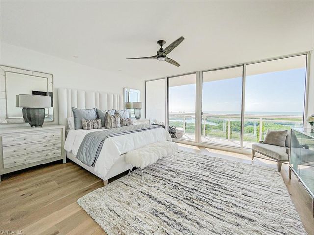 13925 Old Coast RD 1104, Naples, FL 34110