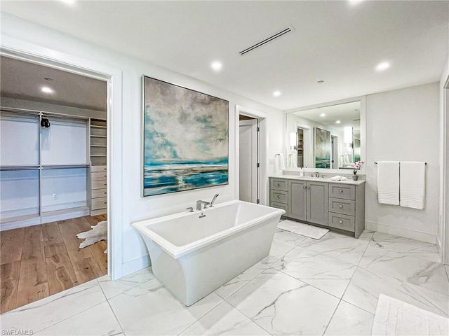 13925 Old Coast RD 1104, Naples, FL 34110