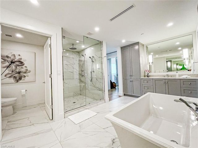 13925 Old Coast RD 1104, Naples, FL 34110