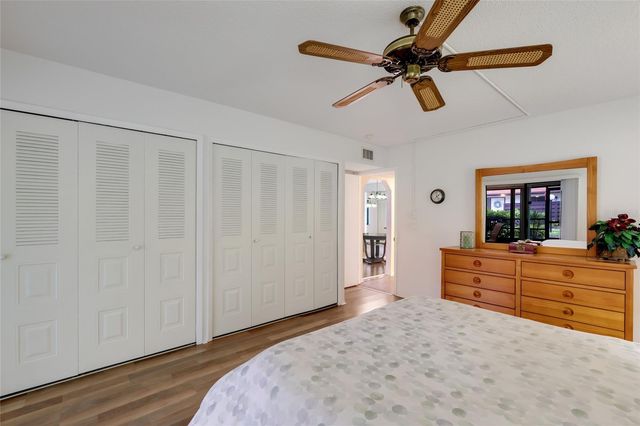 5400 34TH STREET W B16, Bradenton, FL 34210