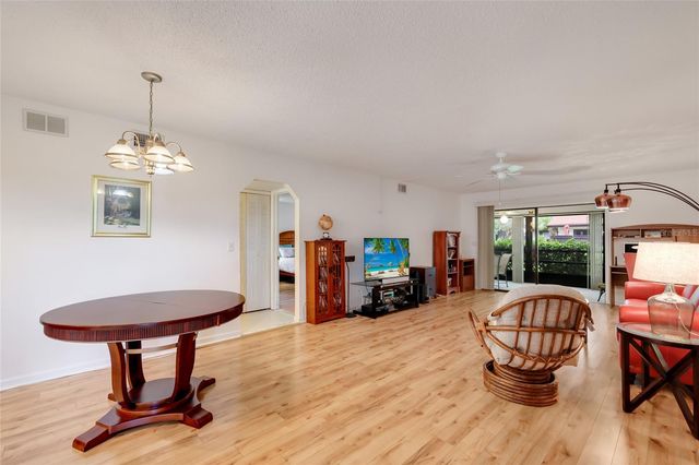 5400 34TH STREET W B16, Bradenton, FL 34210