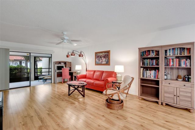 5400 34TH STREET W B16, Bradenton, FL 34210