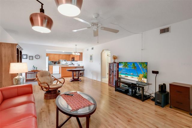 5400 34TH STREET W B16, Bradenton, FL 34210