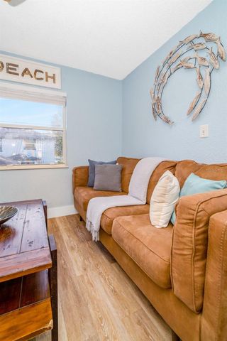 826 11TH AVENUE S Apt 1, St Petersburg, FL 33701