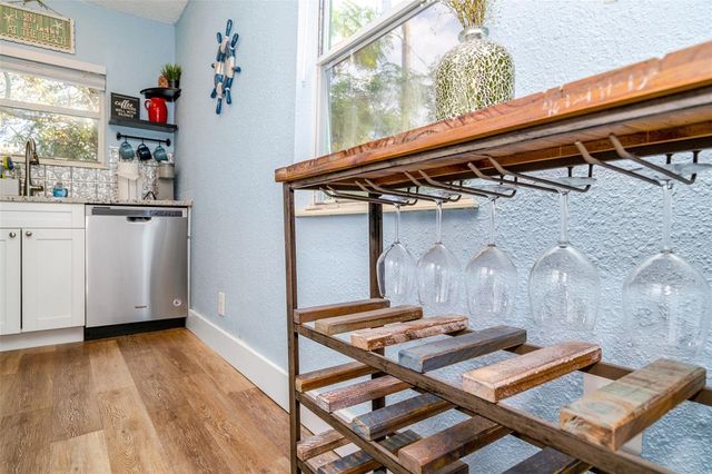 826 11TH AVENUE S Apt 1, St Petersburg, FL 33701
