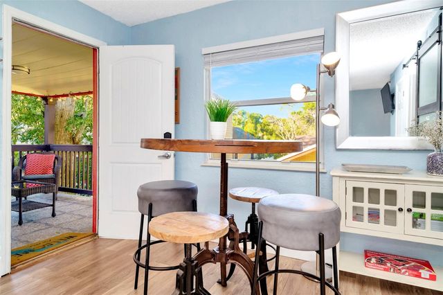 826 11TH AVENUE S Apt 1, St Petersburg, FL 33701