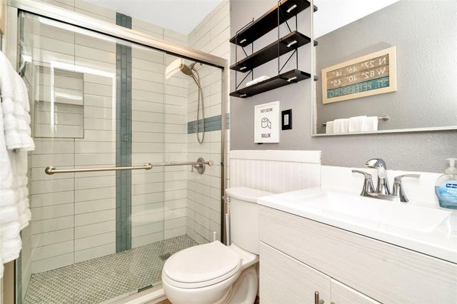 826 11TH AVENUE S Apt 1, St Petersburg, FL 33701