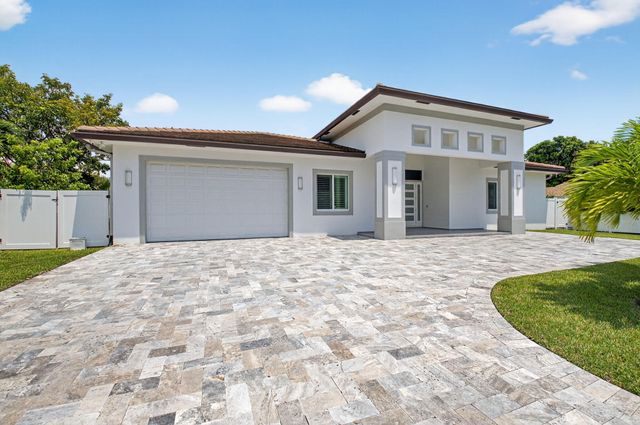 711 NE 6th Street, Boca Raton, FL 33432