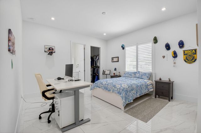 711 NE 6th Street, Boca Raton, FL 33432