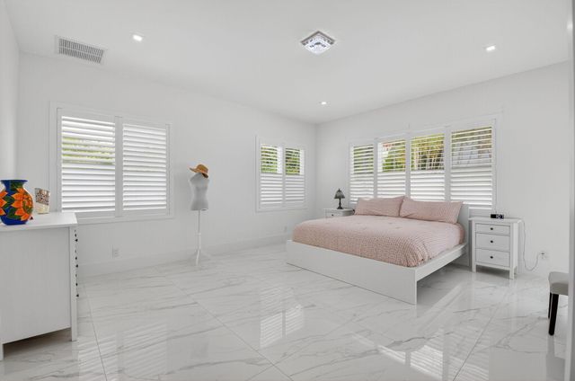 711 NE 6th Street, Boca Raton, FL 33432