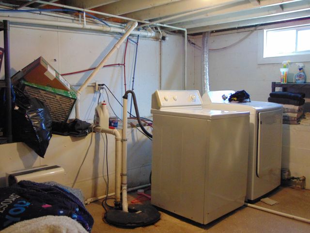 4144 Easton Boulevard, Des Moines, IA 50317