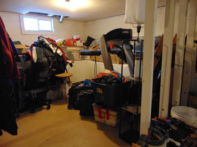 4144 Easton Boulevard, Des Moines, IA 50317