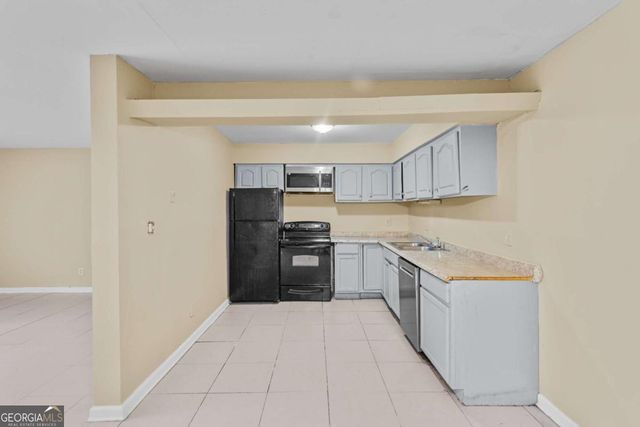 124 Camelot Drive, Atlanta, GA 30349