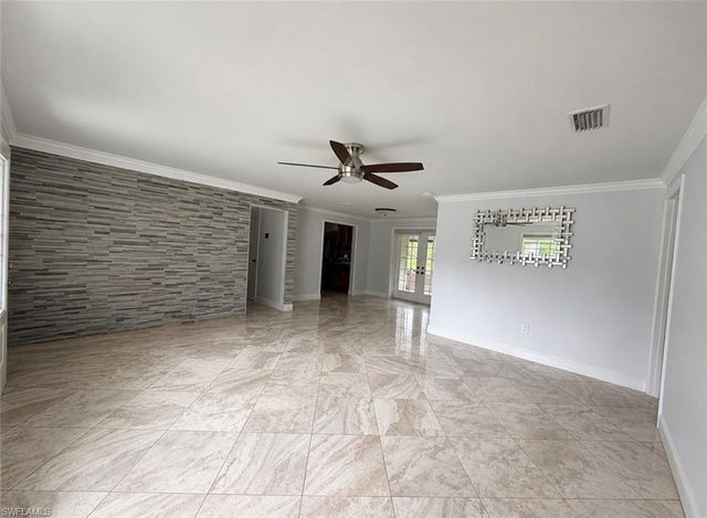 565 6th ST SE, Naples, FL 34117