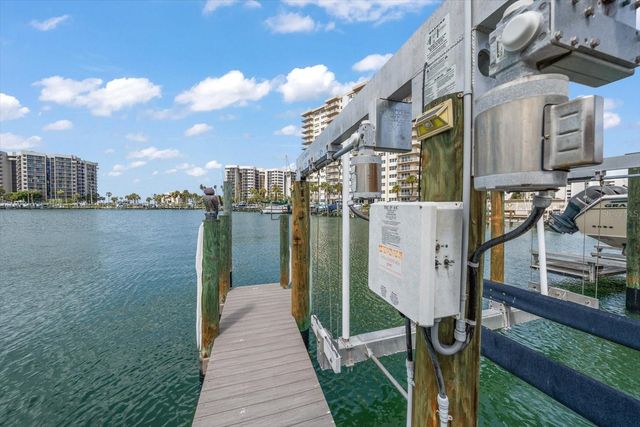 1624 SAND KEY ESTATES COURT, Clearwater Beach, FL 33767