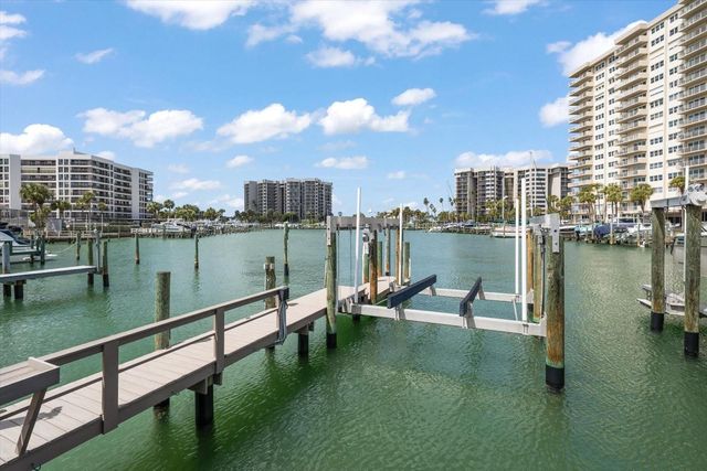 1624 SAND KEY ESTATES COURT, Clearwater Beach, FL 33767
