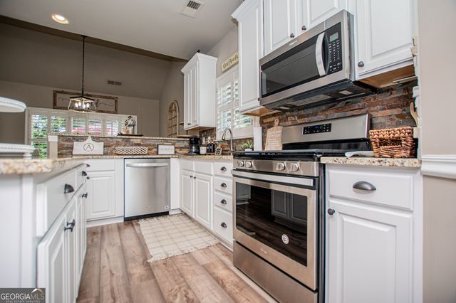 140 Baywood Lane, Villa Rica, GA 30180