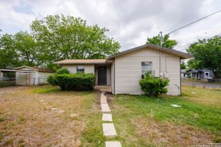 411 Legette, Seguin, TX 78155