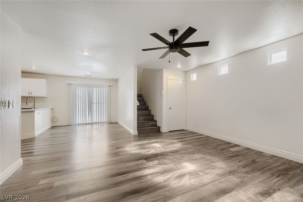 9970 Fragile Fields Street, Las Vegas, NV 89183 — photo 5