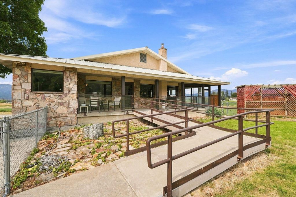 2343 Flowery Trail Rd, Chewelah, WA 99109 photo 3