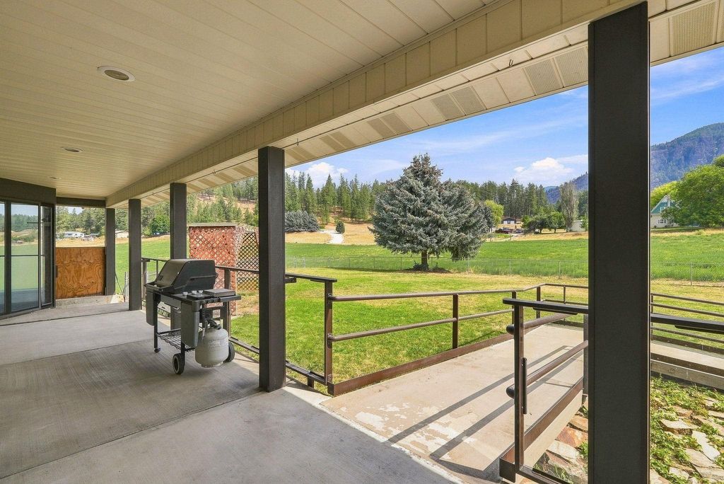 2343 Flowery Trail Rd, Chewelah, WA 99109 photo 4