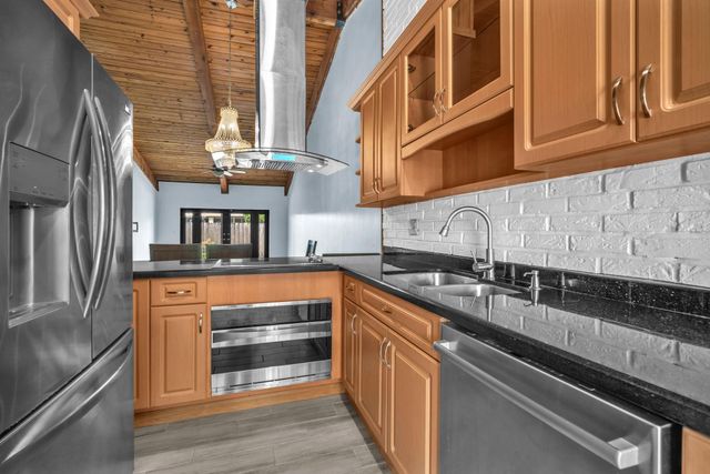 2341 Walnut Ct 2341, Pembroke Pines, FL 33026