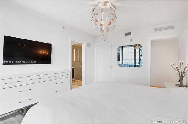 1451 Brickell Ave 1605, Miami, FL 33131