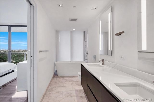 1451 Brickell Ave 1605, Miami, FL 33131