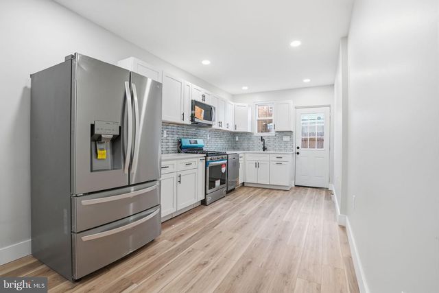 2538 S SHERIDAN ST, Philadelphia, PA 19148