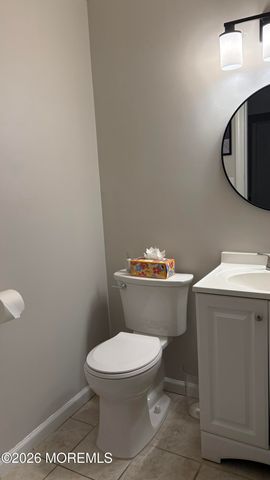 902 Buckingham Circle, Middletown, NJ 07748