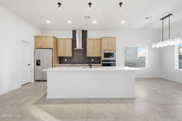 9724 Calle Cancun Street, El Paso, TX 79927