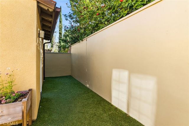 82 Bower Tree, Irvine, CA 92603