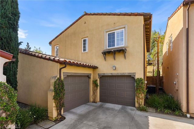 82 Bower Tree, Irvine, CA 92603