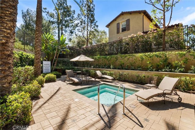 82 Bower Tree, Irvine, CA 92603