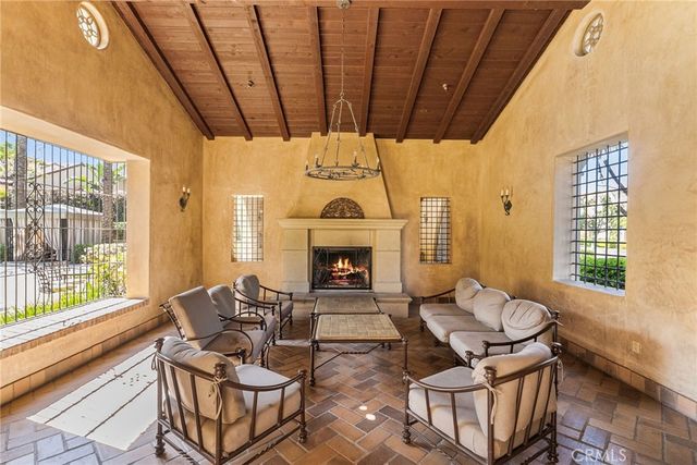 82 Bower Tree, Irvine, CA 92603