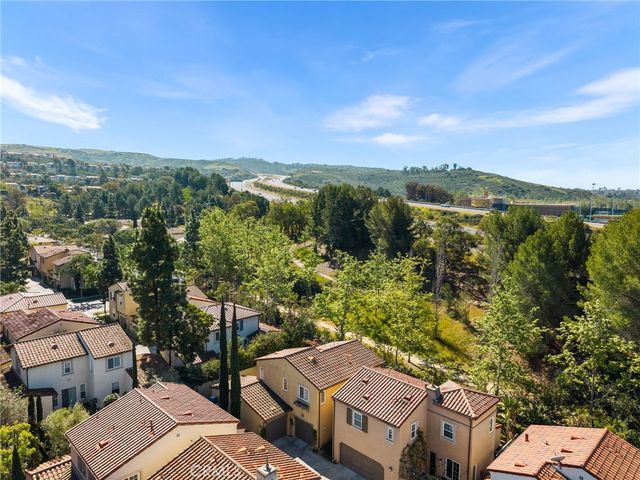 82 Bower Tree, Irvine, CA 92603