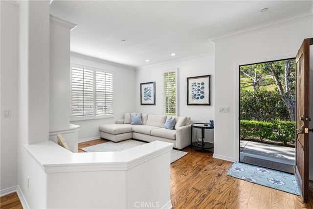 82 Bower Tree, Irvine, CA 92603