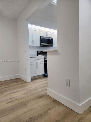 12755 SW 16th Ct 201B, Pembroke Pines, FL 33027