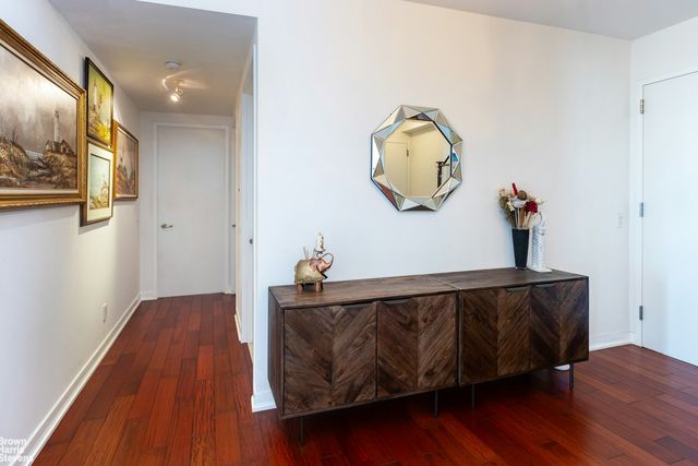 640 W 237TH Street # 12B, New York City, NY 10463
