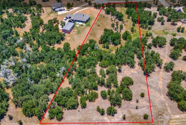 271 Creek Meadow Court, Lipan, TX 76462