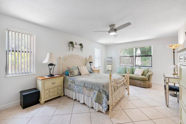 15681 Dover Court, Davie, FL 33331