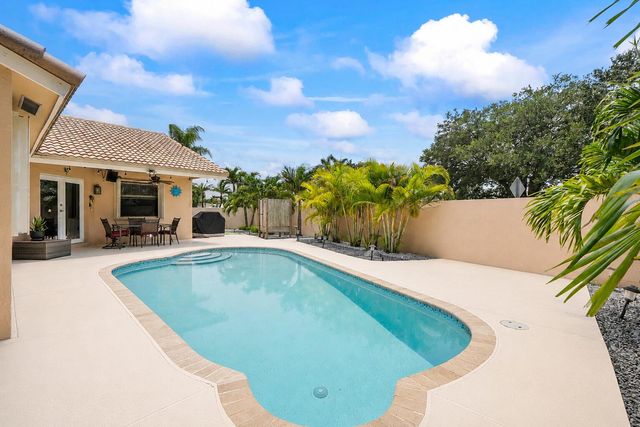 15681 Dover Court, Davie, FL 33331