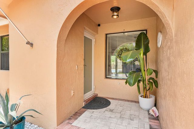 15681 Dover Court, Davie, FL 33331