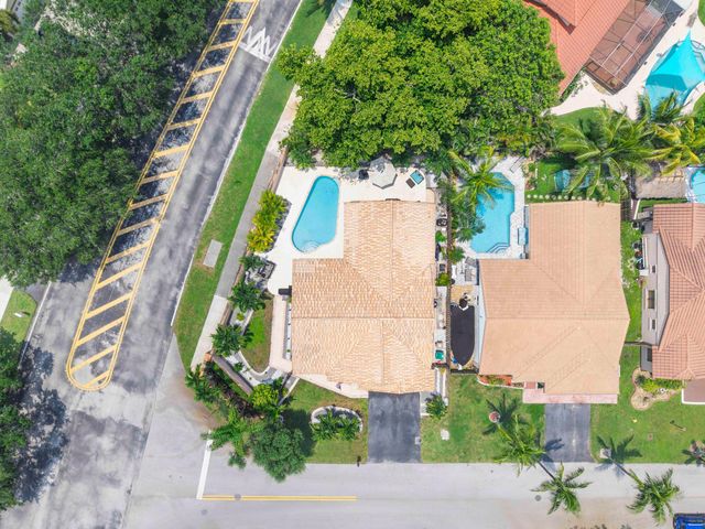 15681 Dover Court, Davie, FL 33331