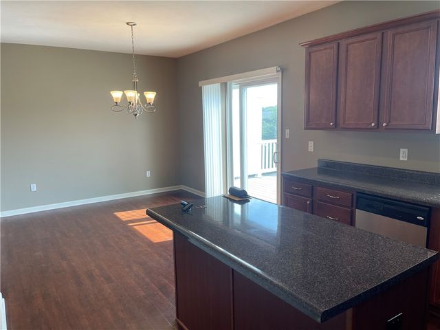 334 Marshall Heights Dr, Marshall, PA 15090