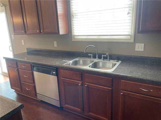 334 Marshall Heights Dr, Marshall, PA 15090