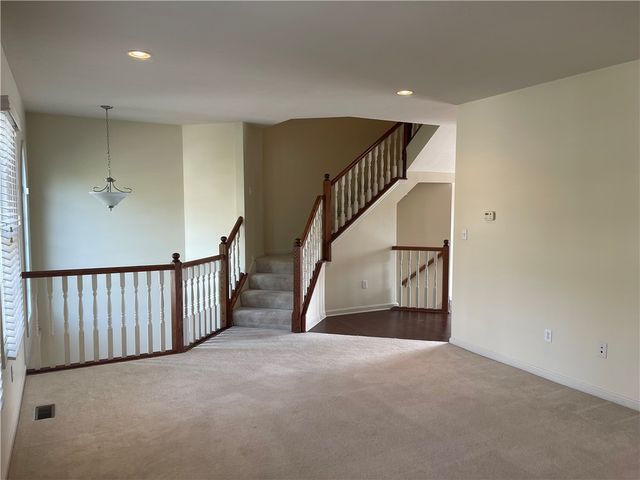 334 Marshall Heights Dr, Marshall, PA 15090